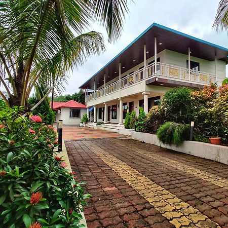 The Village Resorts Karjat Ngoại thất bức ảnh